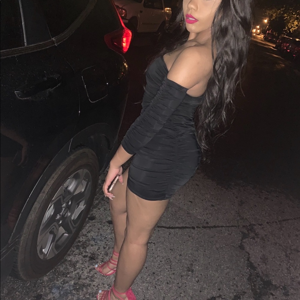 Black mini dress w/ sleeves - Picture 2 of 3